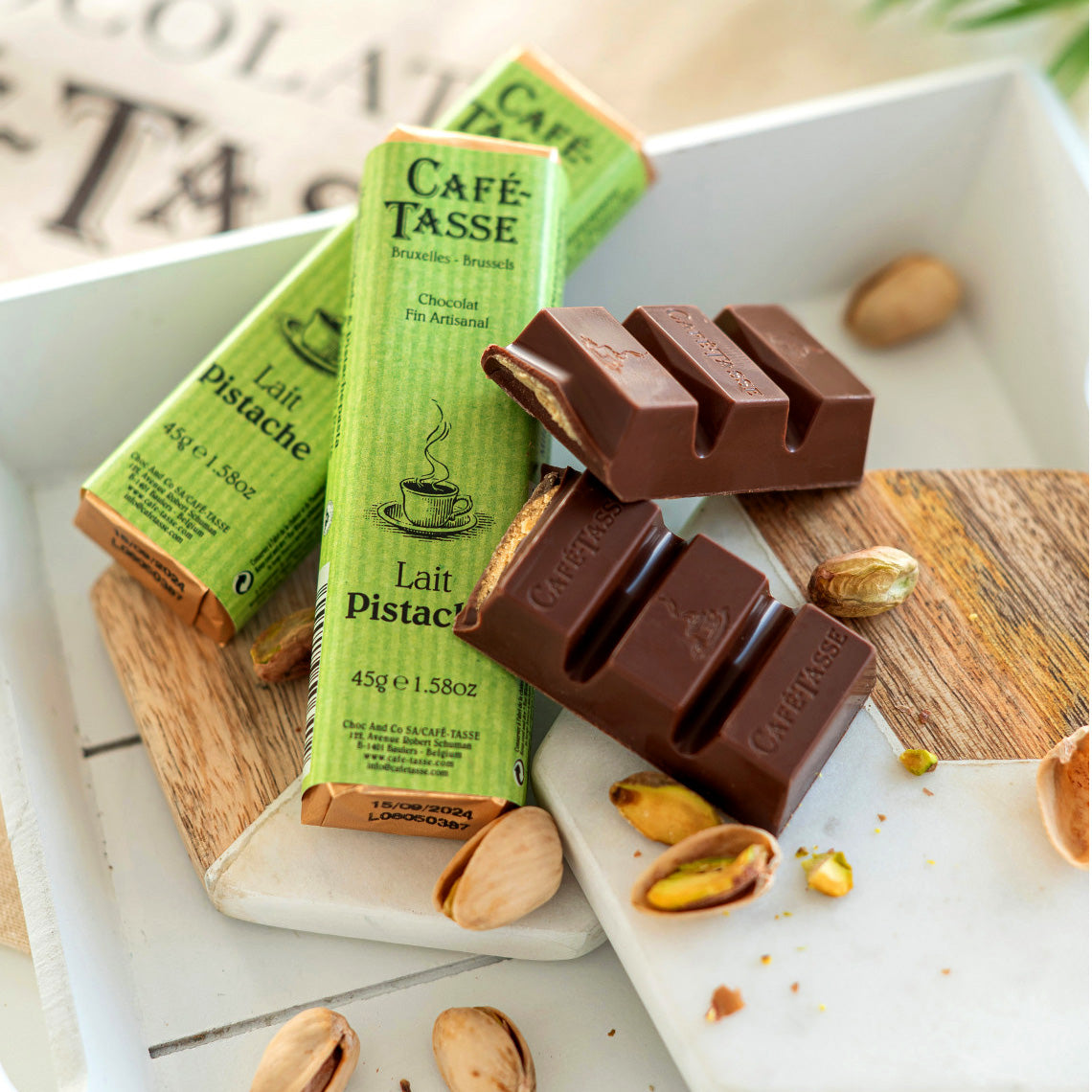 Cafe-Tasse Lait Pistache 38% Milk Chocolate & Pistachio Almond Bar - 45g