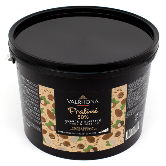 Valrhona Crunchy 50% Amande Noisette Praliné Paste Pail - 5 kg