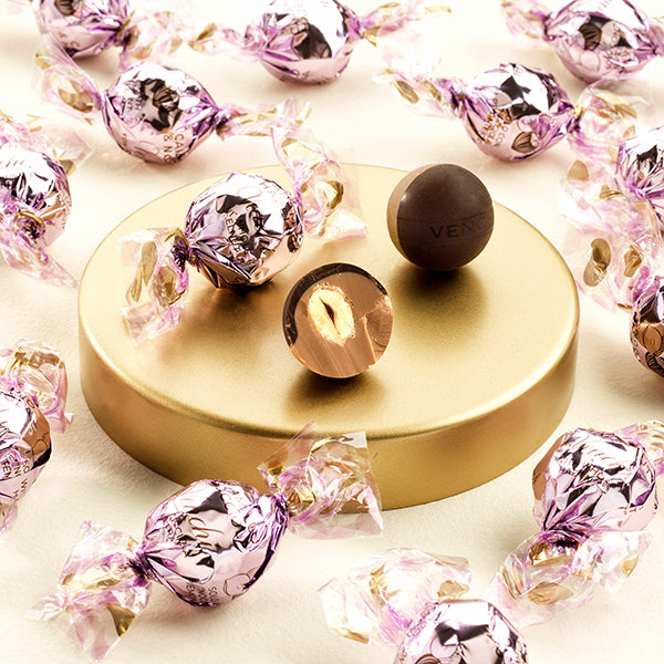 Venchi Caramel Chocolate with whole Caramelized Hazelnut Pearls