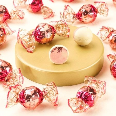 Venchi Strawberry & Cream Chocomousse Pearls - 1kg – Chocosphere