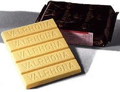 Valrhona Ivoire 35% White Chocolate Couverture Bloc - 1 kg 0140