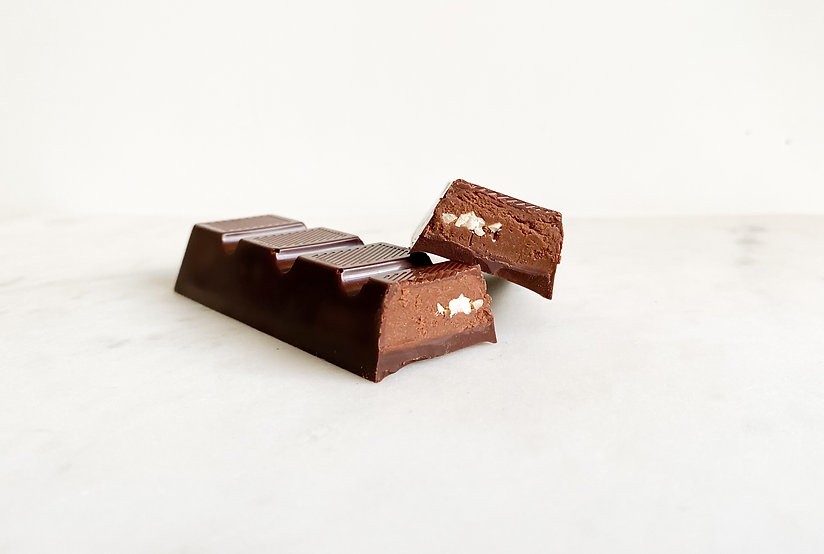 Hazelnut Praline 61% Dark Chocolate Bar - 45 g