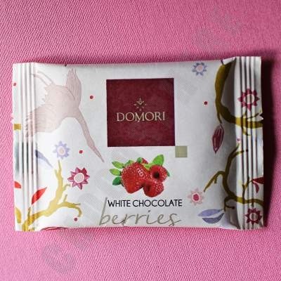 ‘To Go’ White Chocolate with Berries Bar - 25g