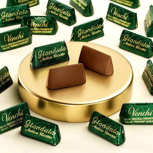 Venchi Giandujotto Tradizionale Milk Chocolate & Hazelnut Pieces Bag - 200 g