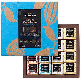 Milk & Dark Chocolate 32-Square Gift Box 160g